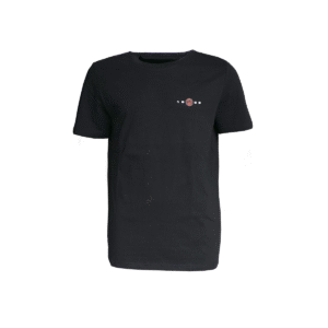 musta t-paita pienellä HPK-merkkauksella rinnassa