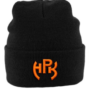 musta pipo oranssilla HPK-brodeerauksella